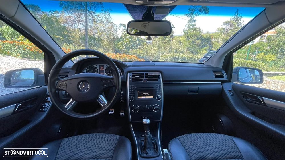 Mercedes-Benz B 180 CDI - 12