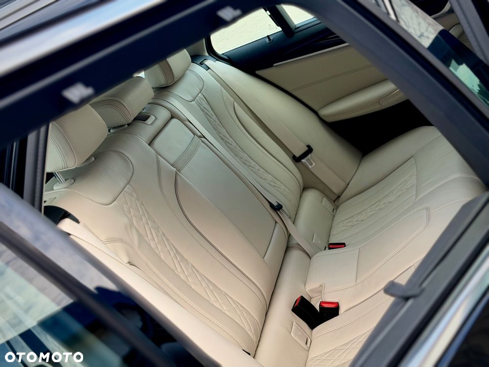 BMW Seria 5 540d xDrive mHEV Luxury Line - 26