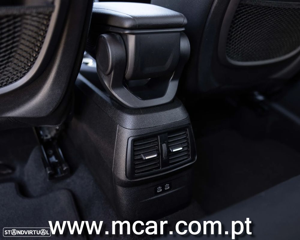 BMW 225xe Active Tourer - 12