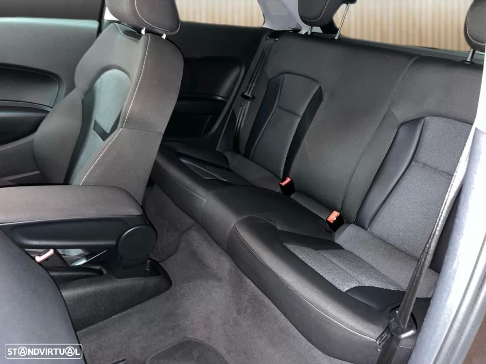 Audi A1 1.6 TDI S-line - 19