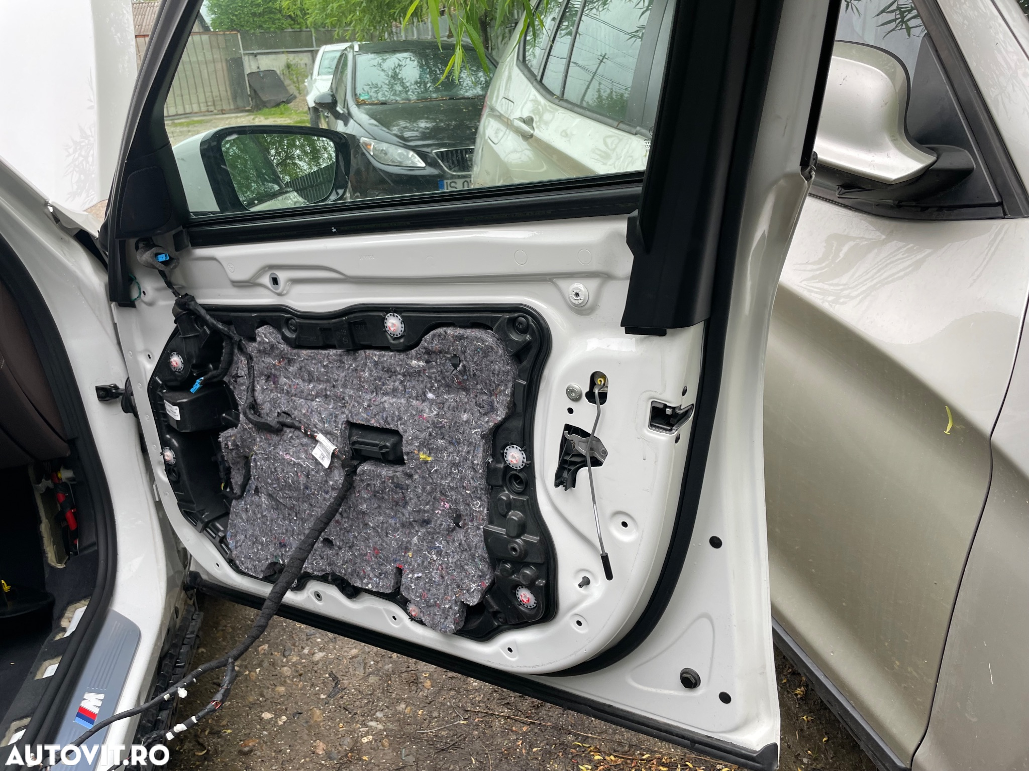 Ușă uși stanga dreapta față spate bmw seria 7  g11 scurt și g12 lung mâner geam perdelute spate lumini ambientale broasca cu soft clouse oglindă oglinzi - 17