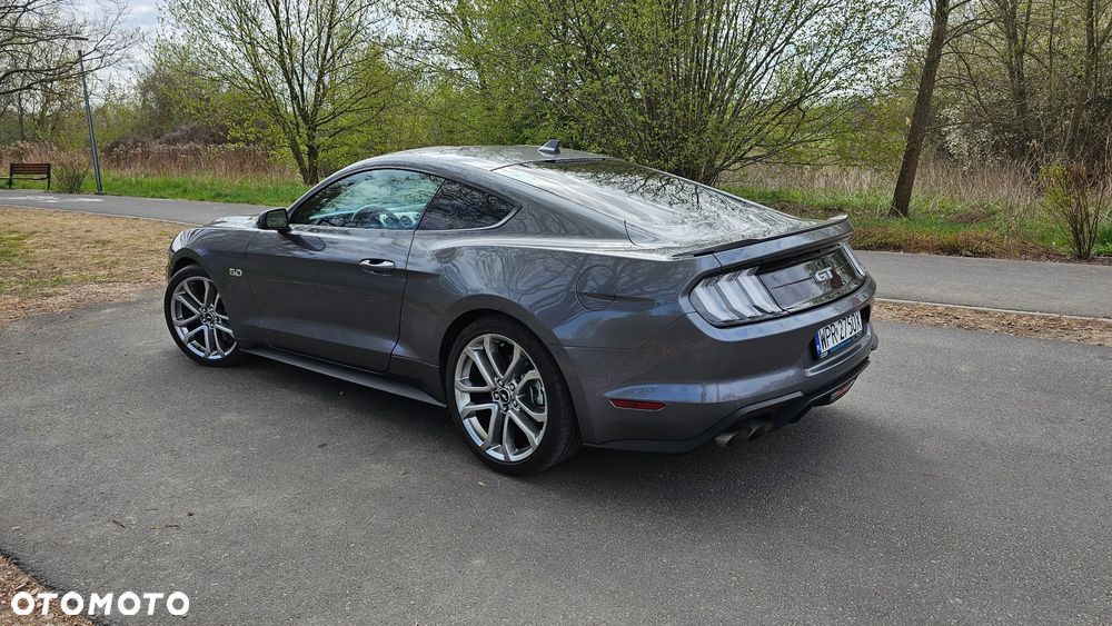 Ford Mustang - 7