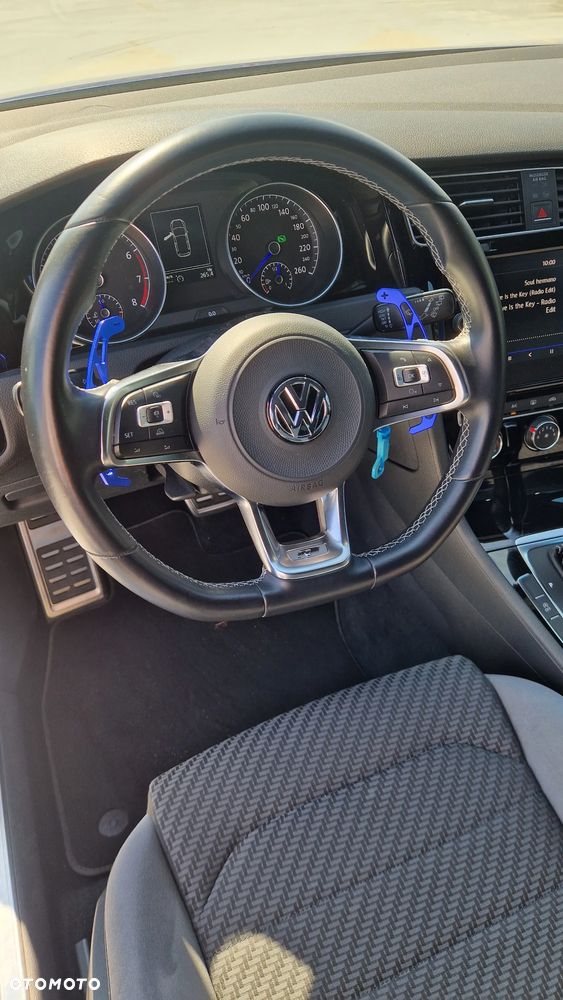 Volkswagen Golf 1.4 TSI DSG Sound - 10