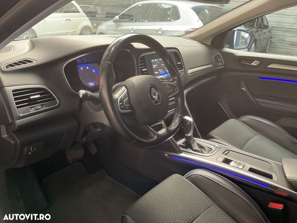 Renault Megane ENERGY TCe 140 EDC BOSE EDITION - 8