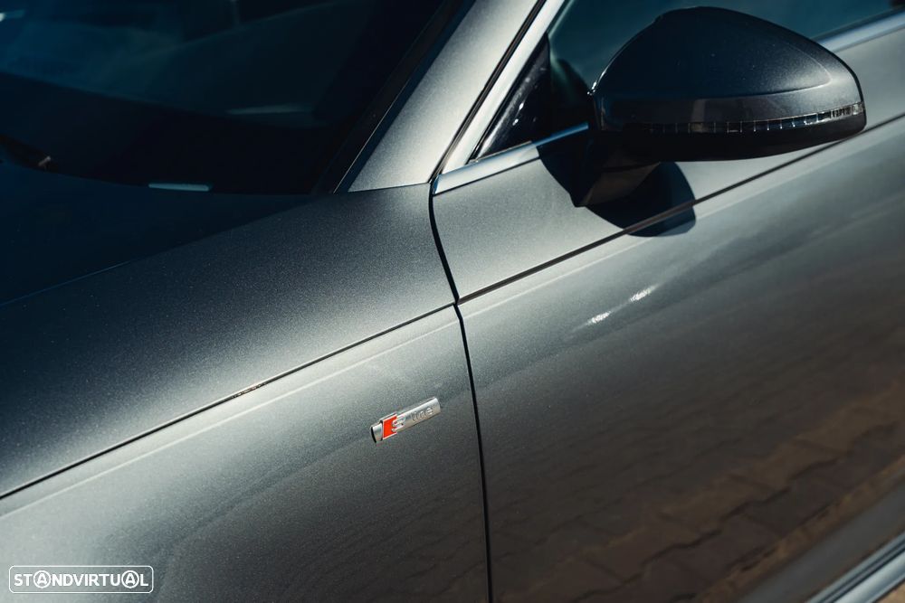 Audi A4 Avant 2.0 TDi S-line - 8