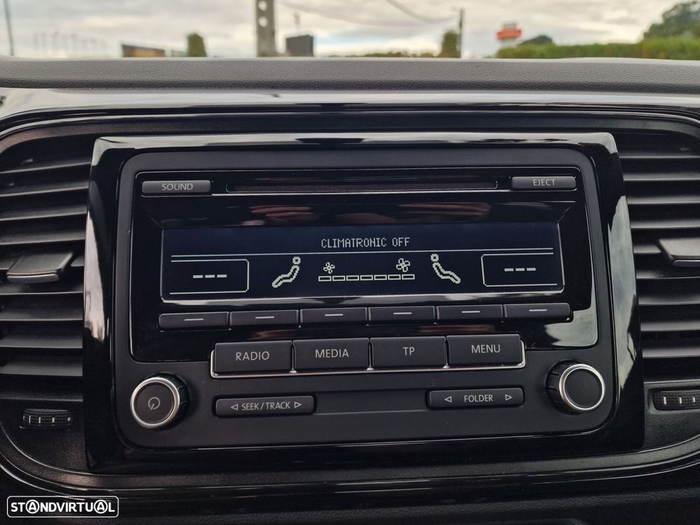 VW New Beetle 1.2 TSI Design - 23