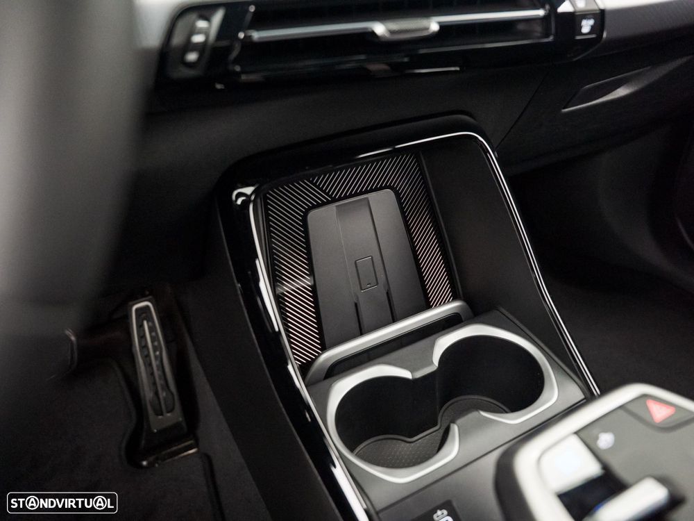 BMW iX1 eDrive20 Pack Desportivo M Pro - 26