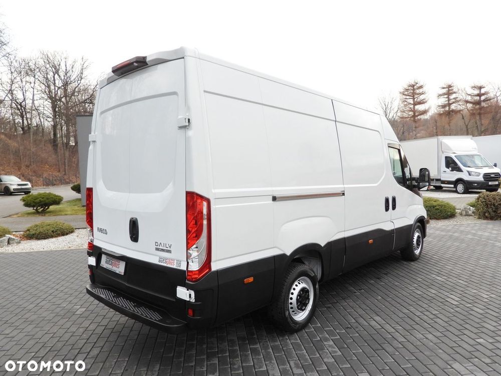 Iveco DAILY 35S14 FURGON CHŁODNIA  -10*C ZASILANIE 230V TEMPOMAT NAWIGACJA AUTOMAT HI-MATIC KLIMATYZACJA  140KM - 4