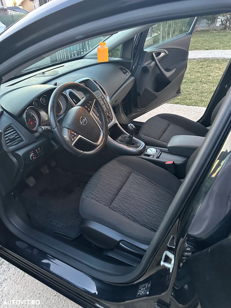 Opel Astra 1.4 Turbo ECOTEC Enjoy - 8