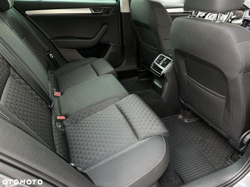 Skoda Superb 1.5 TSI Ambition DSG - 10