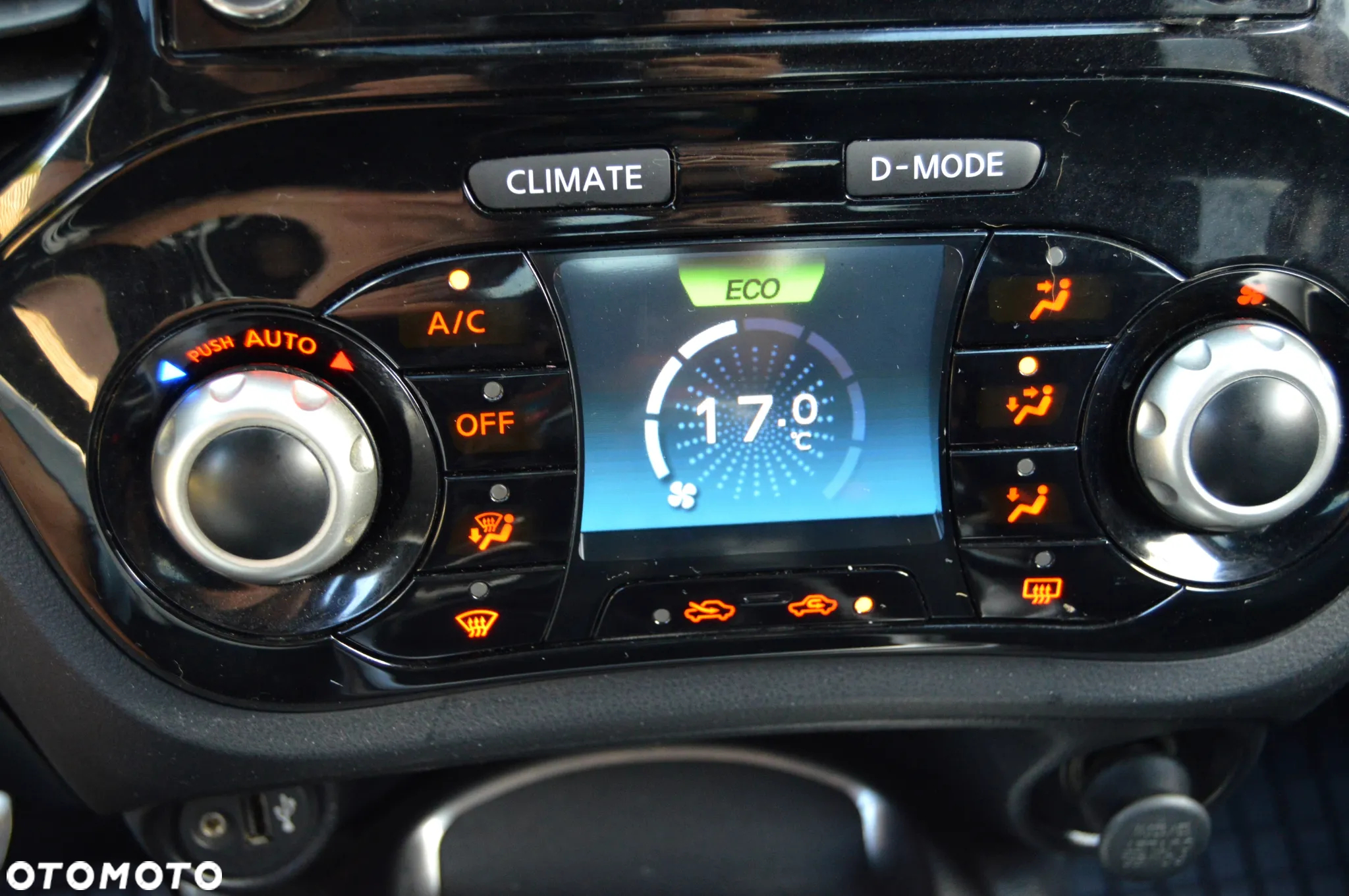 Nissan Juke 1.6 T Tekna - 29