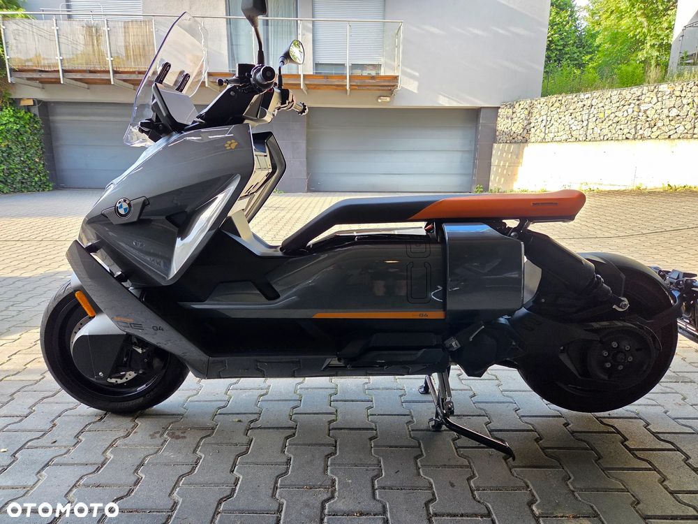 BMW CE 04 - 10