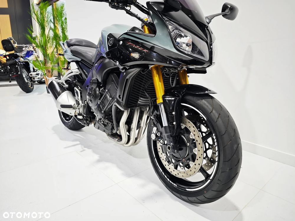 Yamaha FZ - 8