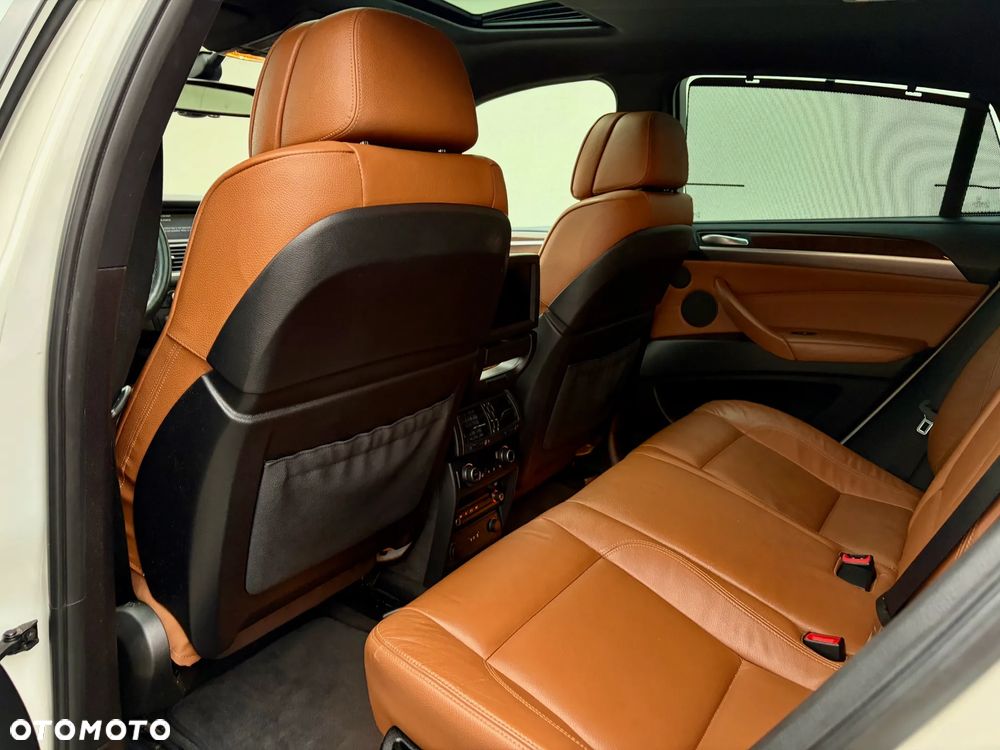 BMW X6 xDrive35i - 19