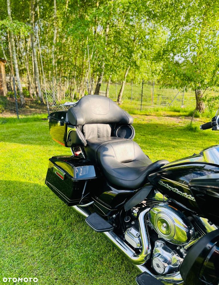 Harley-Davidson Touring Road Glide - 2