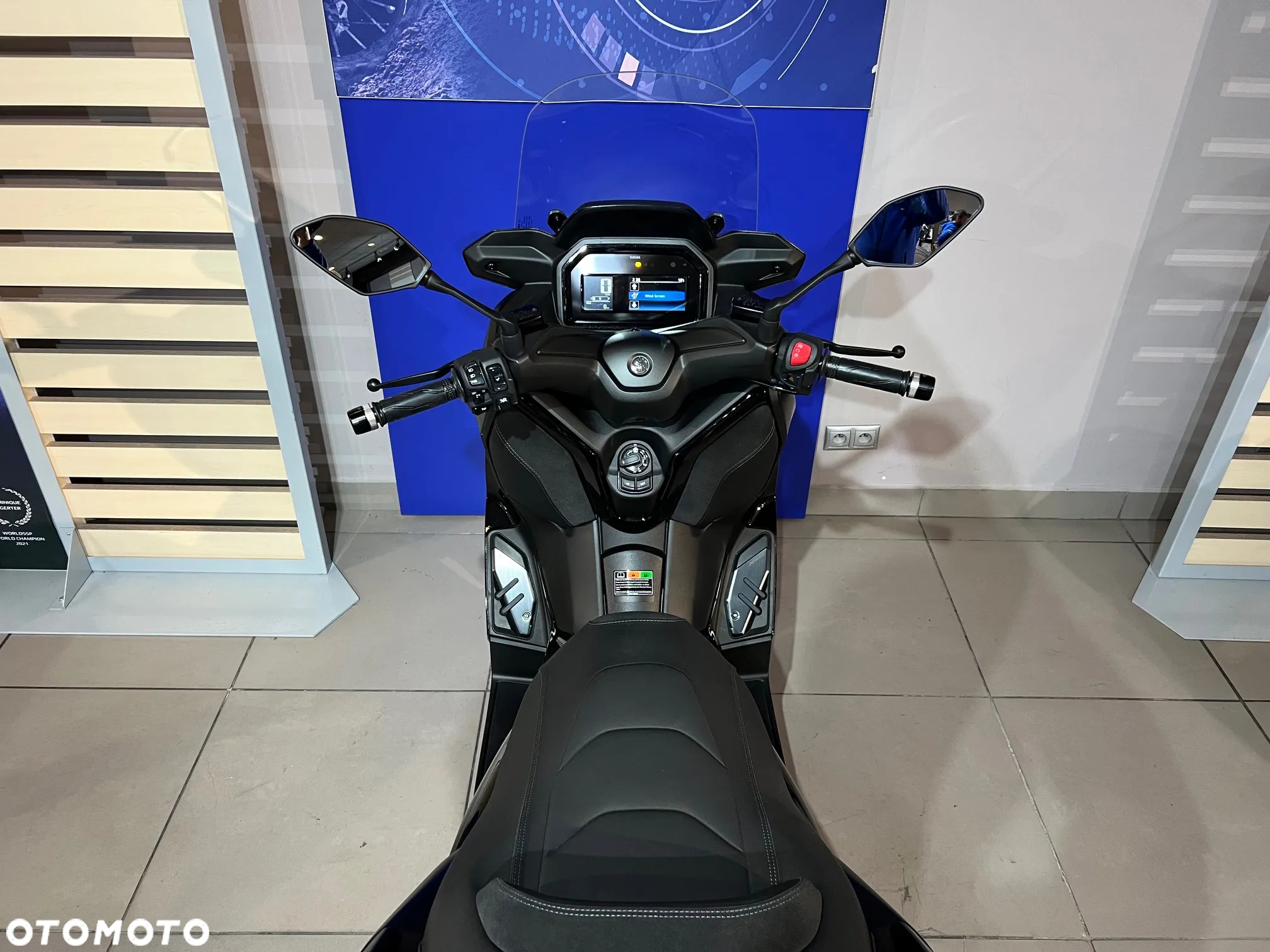 Yamaha X-max - 6