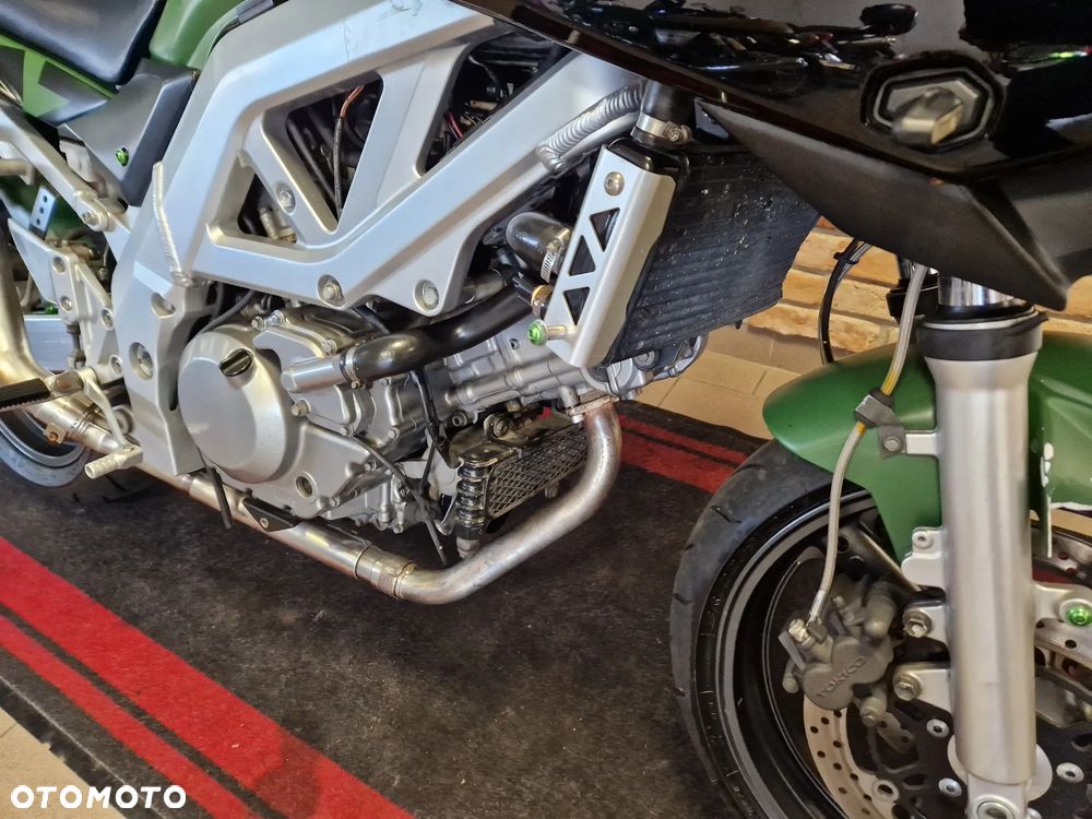 Suzuki SV - 11