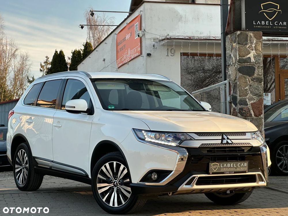 Mitsubishi Outlander 2.0 2WD CVT Diamant Edition+ - 2