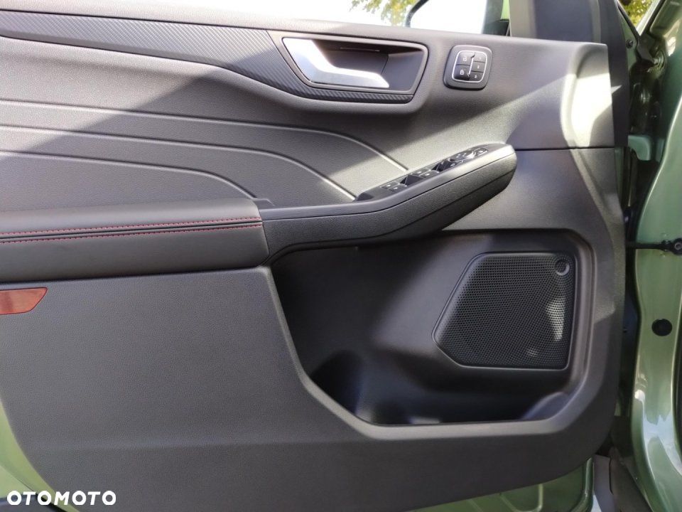 Ford Kuga - 8
