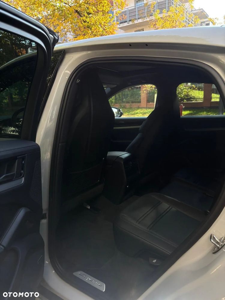 Porsche Cayenne S E-Hybrid PHEV - 7