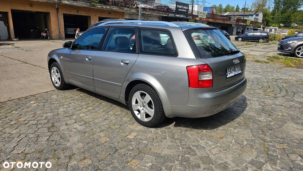 Audi A4 Avant - 6