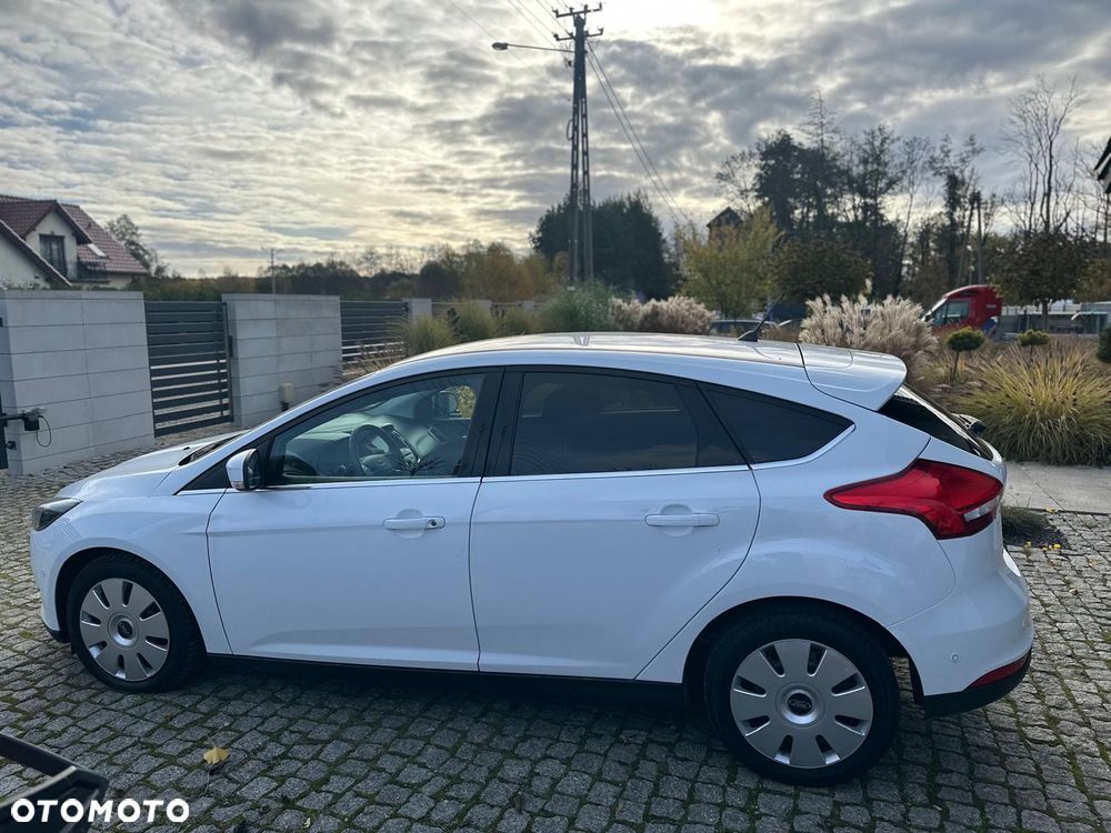Ford Focus 1.0 EcoBoost Active - 3
