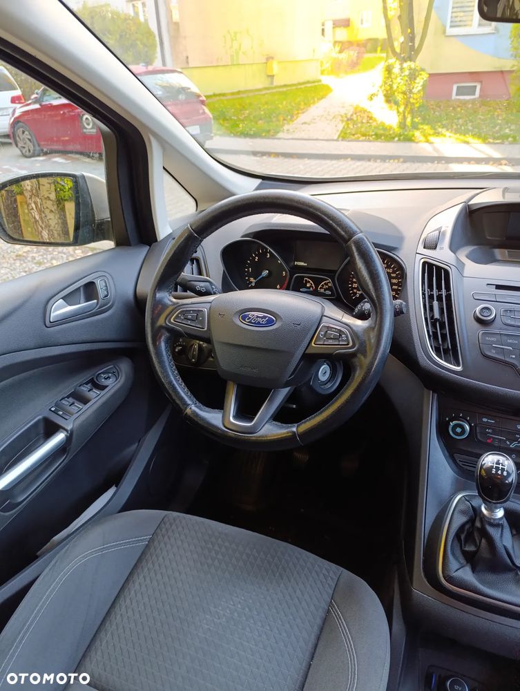 Ford Grand C-MAX - 18