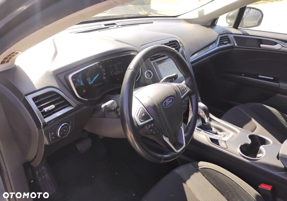 Ford Mondeo - 12