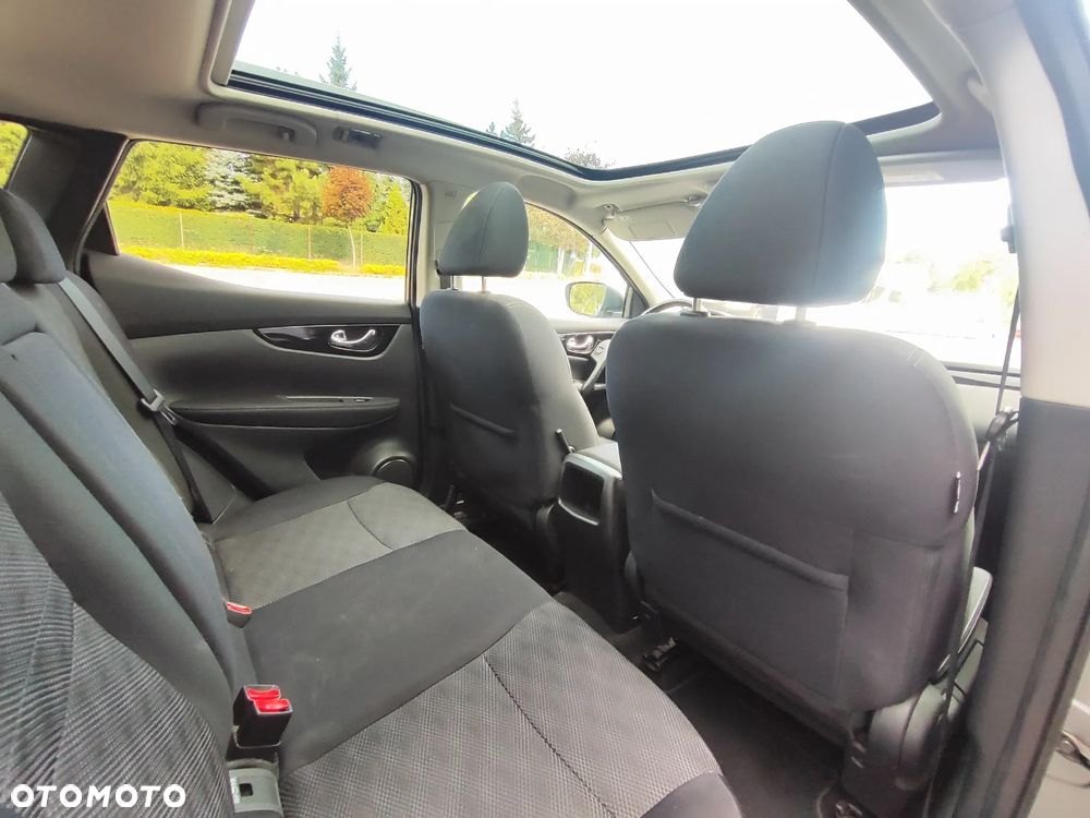 Nissan Qashqai 1.2 DIG-T N-Connecta EU6 - 15