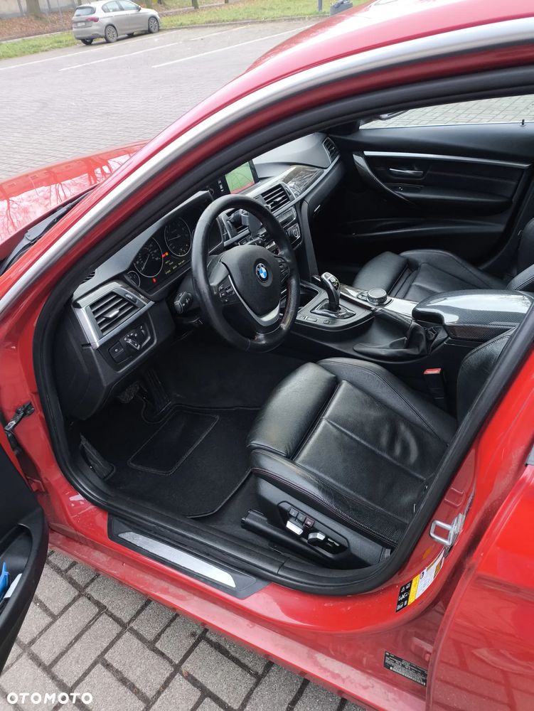 BMW Seria 3 330i xDrive Sport Line Sport - 8