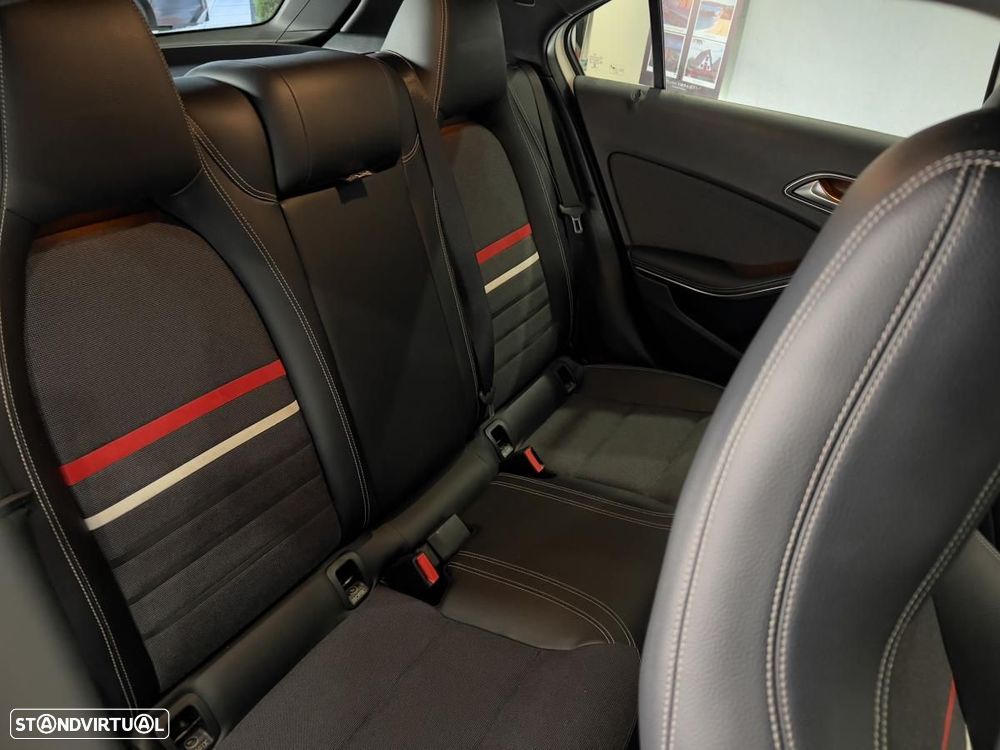 Mercedes-Benz A 180 CDI 7G-DCT Urban - 11