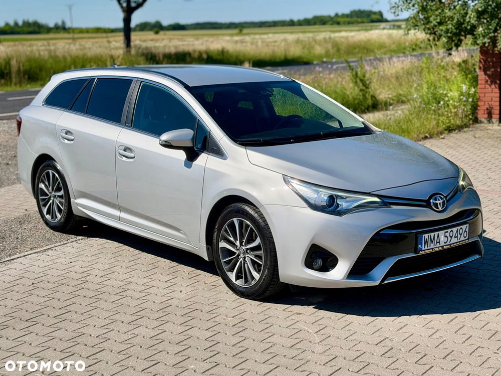 Toyota Avensis 2.0 D-4D Prestige - 25