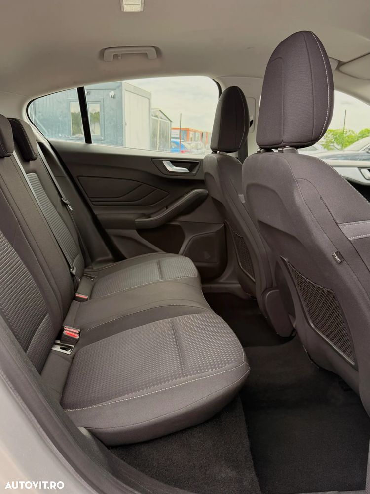 Ford Focus 1.0 EcoBoost Active Business - 16