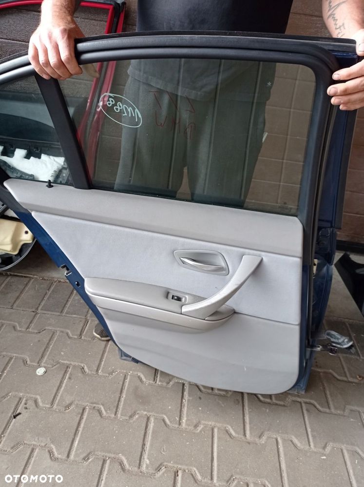 BMW E90 DRZWI LEWY TYŁ MYSTICBLAU METALLIC A07 - 3