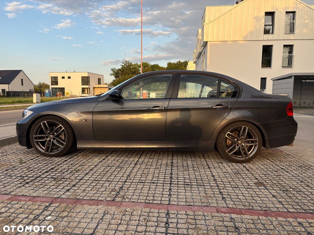 BMW Seria 3 325i - 6