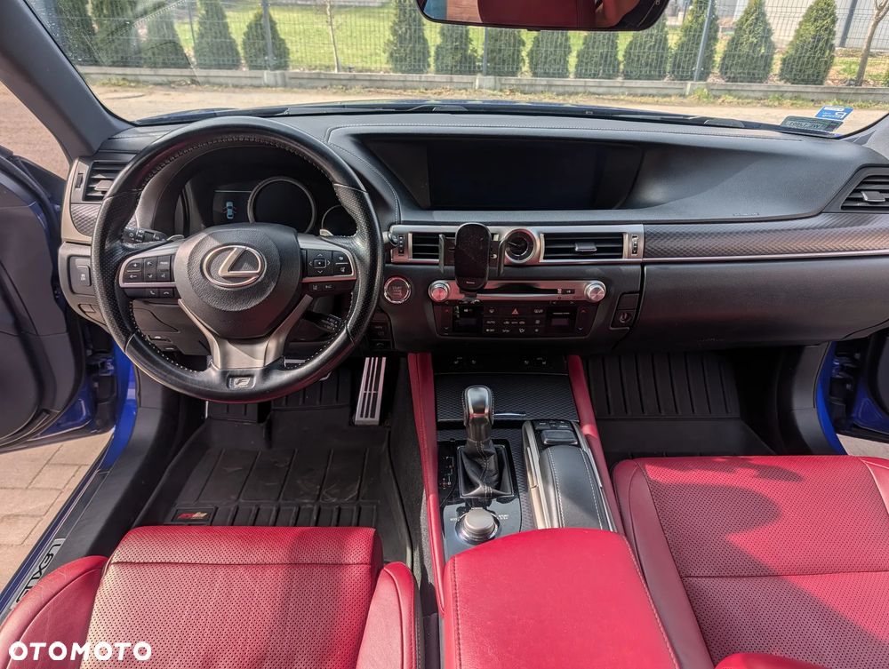 Lexus GS 200t / 300 F Sport - 12