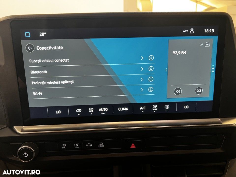 Volkswagen Caravelle - 23