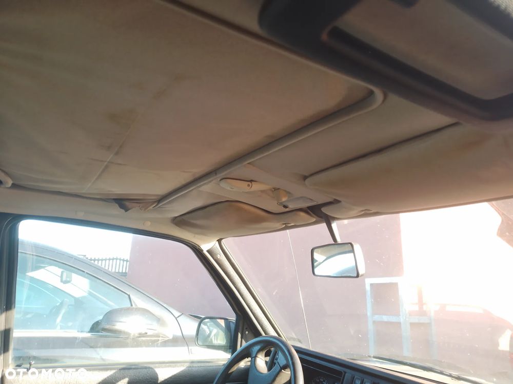 VW GOLF II  1.6 PN    ATRAPA GRILL   LA7U - 27