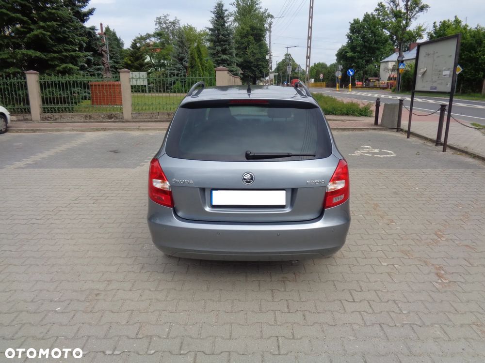 Skoda Fabia 1.2 HTP Ambition Green tec - 11