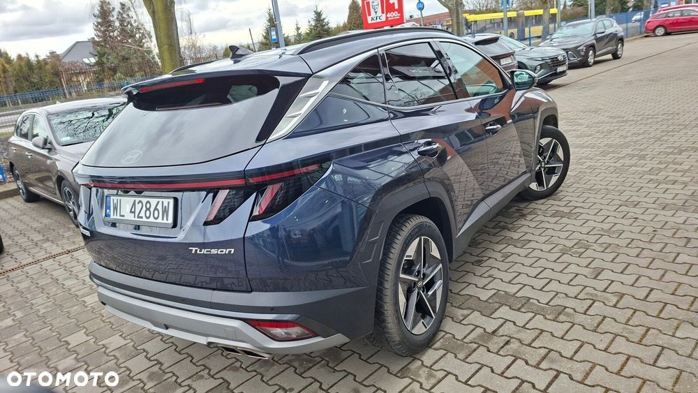 Hyundai Tucson - 2