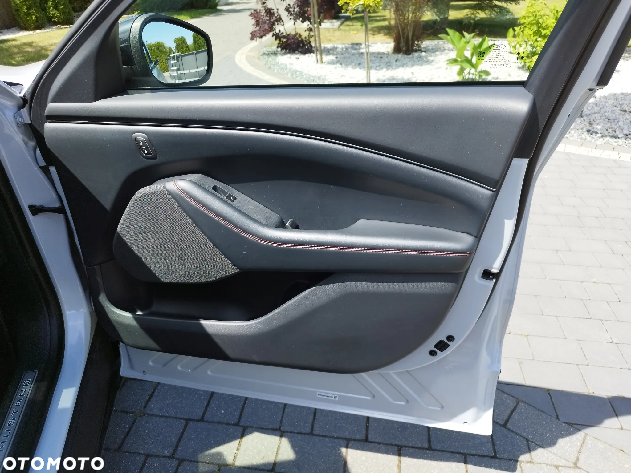 Ford Mustang Mach-E 91 kWh AWD Premium - 15