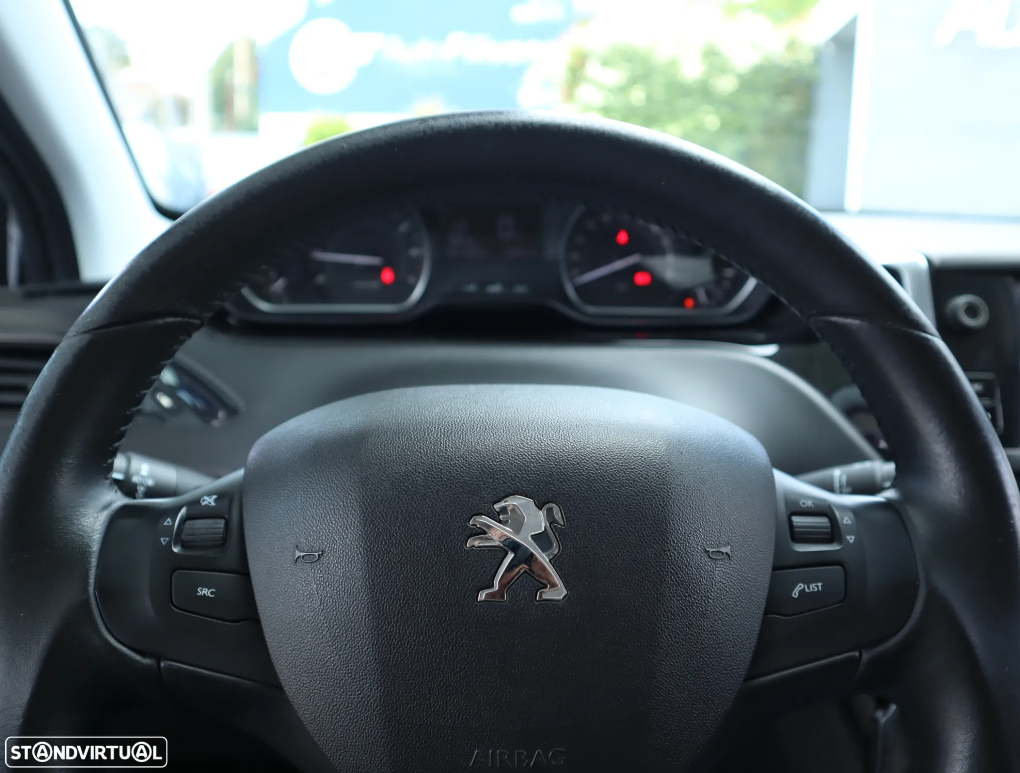 Peugeot 208 1.2 PureTech Style - 30