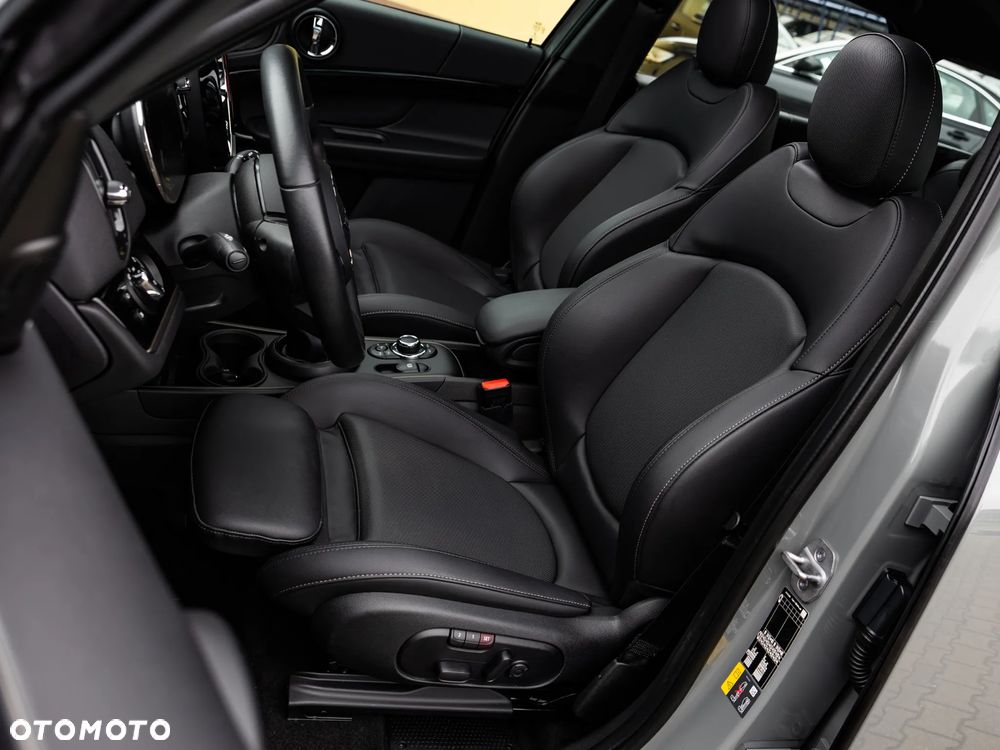 MINI Countryman Cooper SE ALL4 Classic Trim - 22