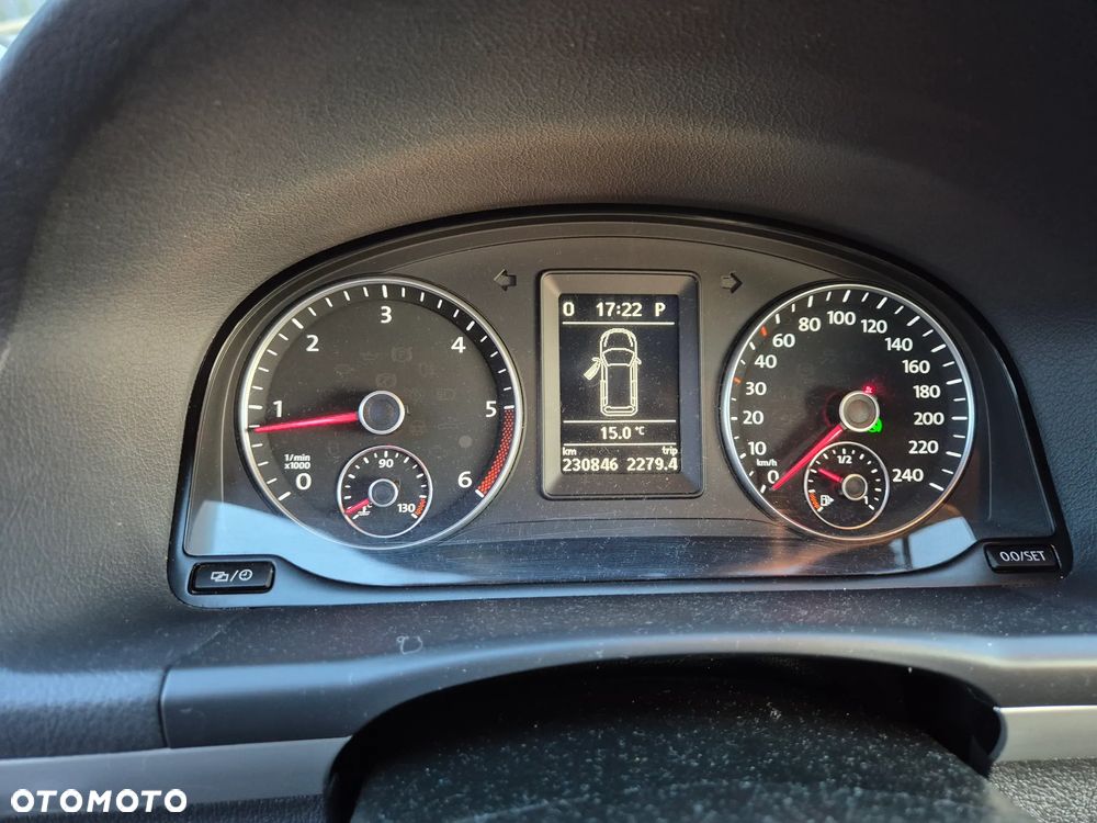 Volkswagen Touran 1.6 TDI DPF BlueMotion Technology DSG Comfortline - 33