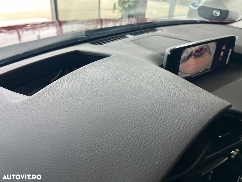 Mazda 3 e-Skyactiv X186 AT MHEV Center-Line - 17