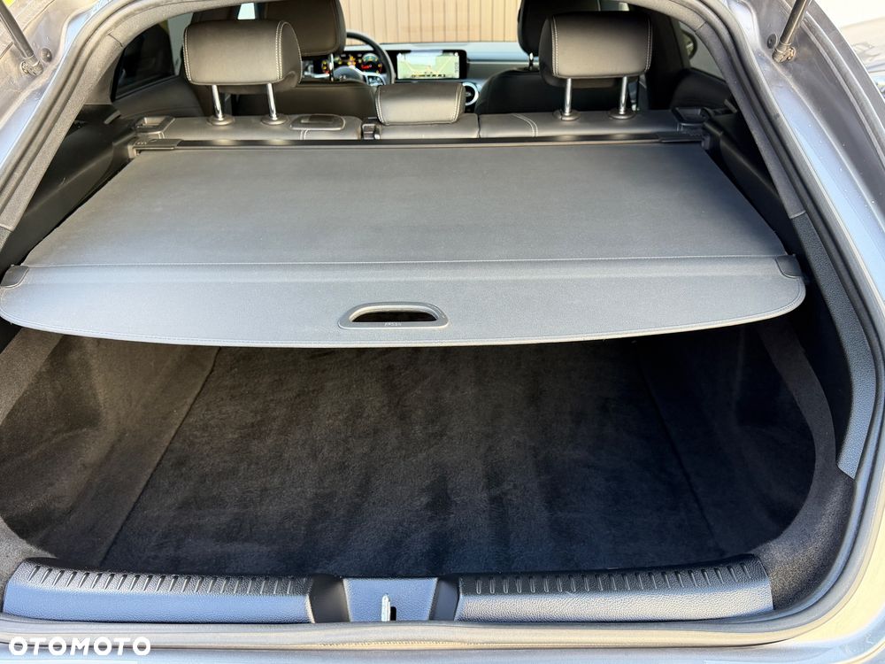 Mercedes-Benz CLA - 21