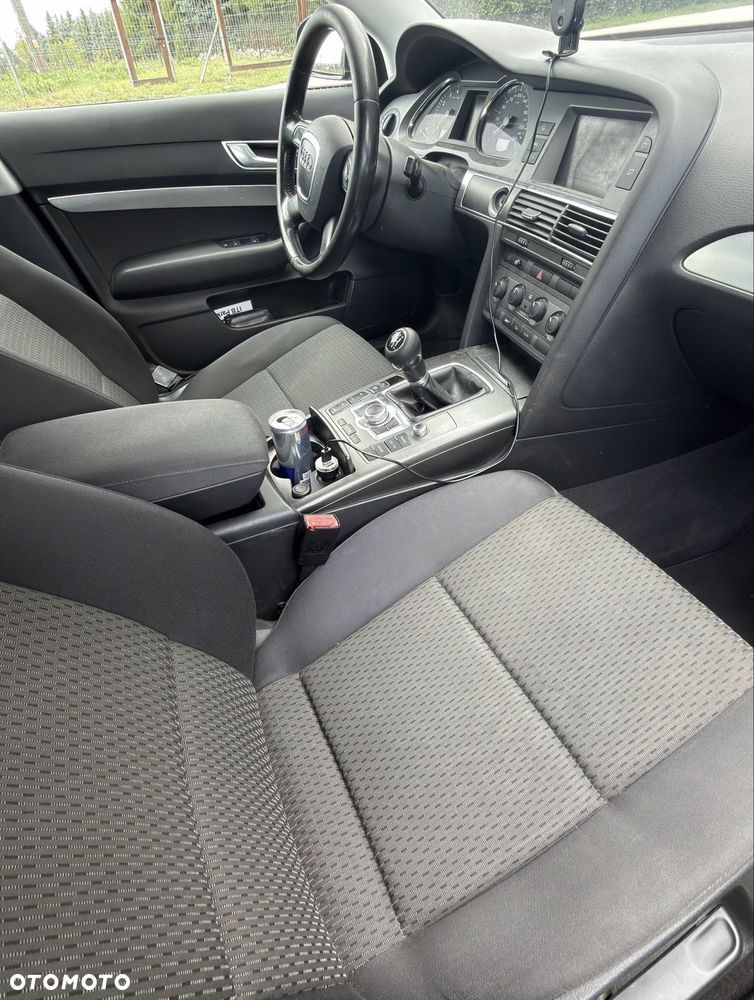 Audi A6 Limousine 2.4 - 6