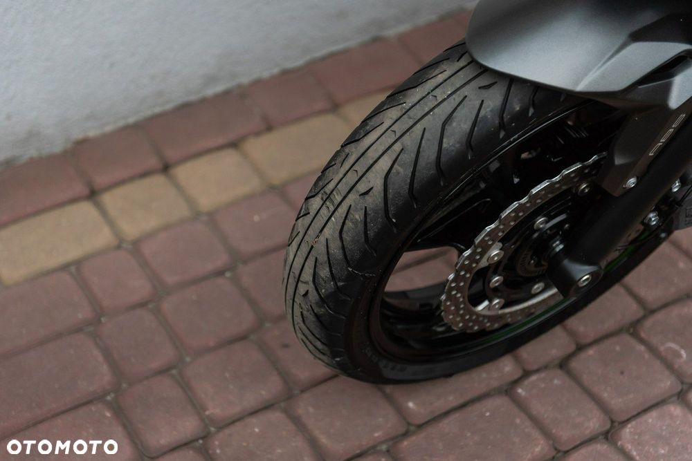 Kawasaki Z 650 - 8