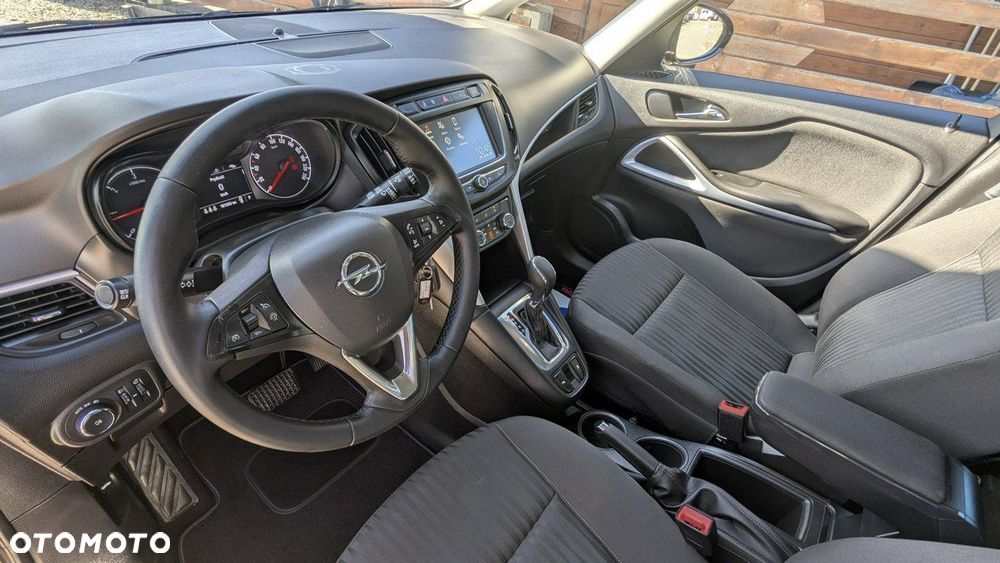Opel Zafira - 12