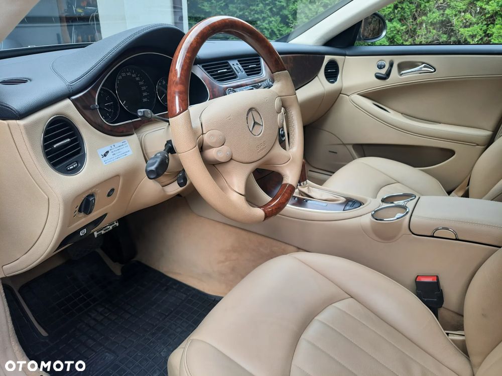 Mercedes-Benz CLS - 19